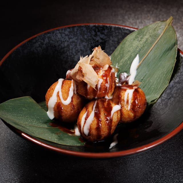 Takoyaki (4pcs).